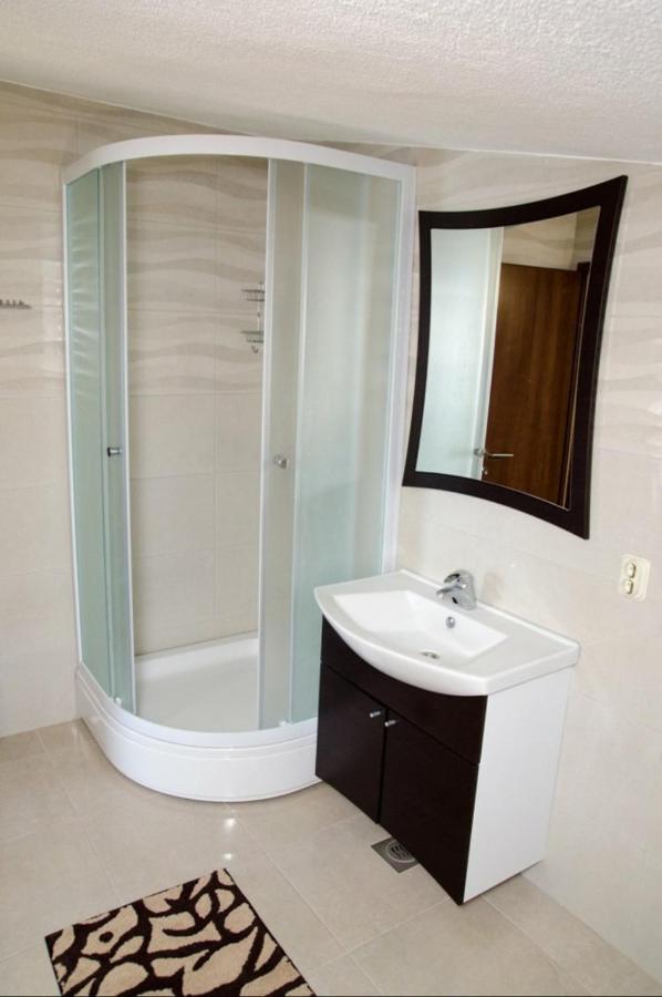 Apartmani Alfijo Klek Extérieur photo